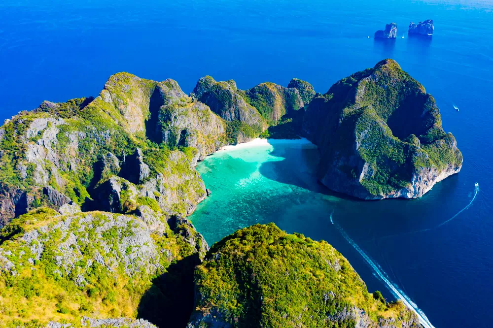 Excursion to the Paradise Islands of Phi Phi from Phuket view 6